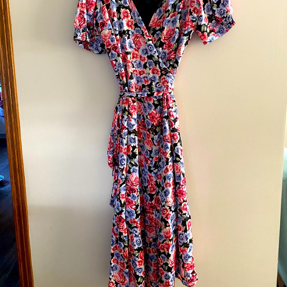 Brand new floral wrap dress.  Light and breezy !